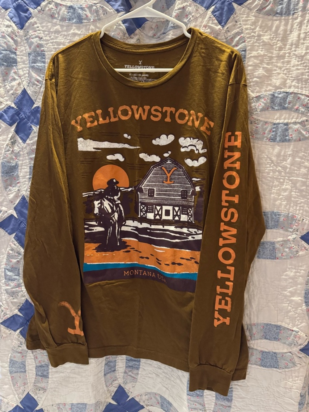 Yellowstone Long Sleeve Graphic Tee - Brown
